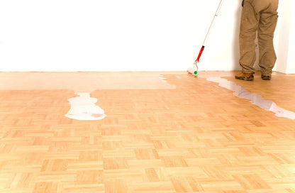 Wood varnish for home use
