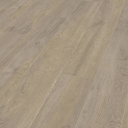 kronotex laminati კრონოტექსის ლამინატი ლამინირებული იატაკი ტექნიკური მახასიათებლები;
წარმოების ადგილი: გერმანია, Kronotex
გამოყენების კლასი (Classification): 33 კლასი
ჩამკეტი სისტემა (Lock): 5G
სისქე 10 მმ
ზომები (Dimensions):
157 x 1380 x 10 მმ;



უპირატესობები (Advantages)
არ იკაწრება
იატაკქვეშა გათბობასთან თავსებადი
ბავშვებისა და ცხოველებისთვის უსაფრთხო&nbsp;
მარტივი მოვლა
ნესტგამძლე
დამზადებულია ბუნებრივი და მდგრადი მასალებისგან
გამოყენება
საძინებელი (Bedrooms)
ბავშვთა ოთახი (Children's room)